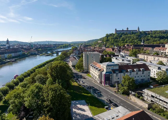 Resorts Guide Mercure Wuerzburg Am Mainufer